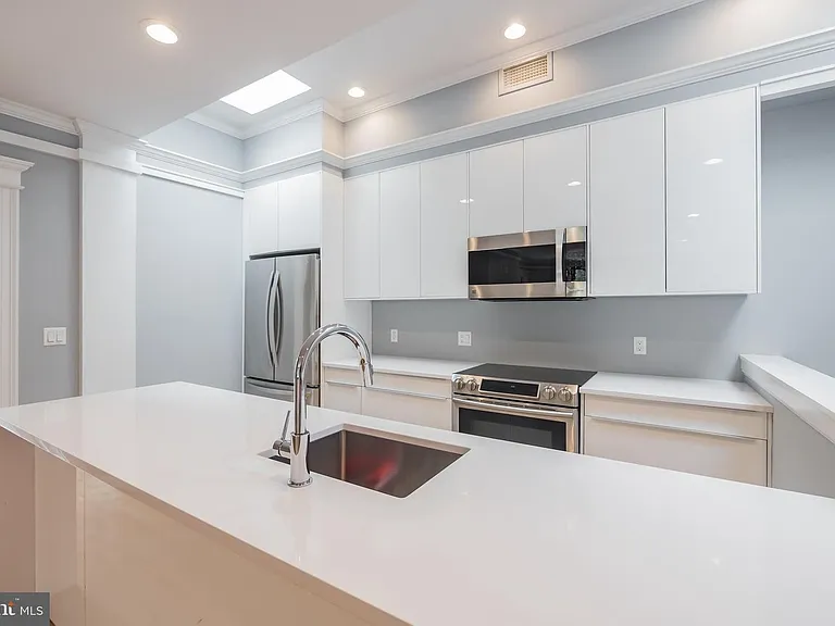 1351 Wisconsin Ave NW #3C — Photo 6