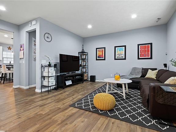 5th image of 12123 Detroit Ave