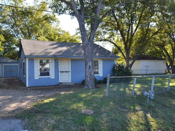 1126 S Peachtree Rd, Mesquite, TX 75149
