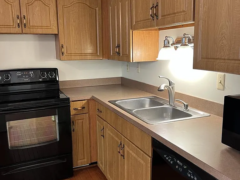 388 Possum Ct — Photo 8