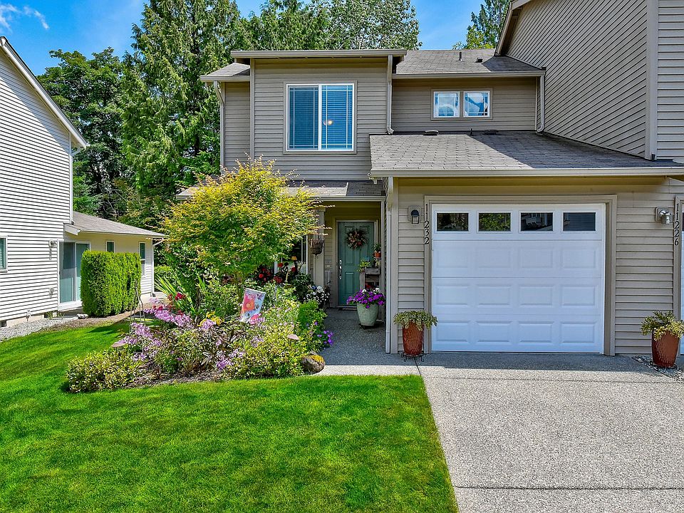 1st image of 11232 241st Ln NE