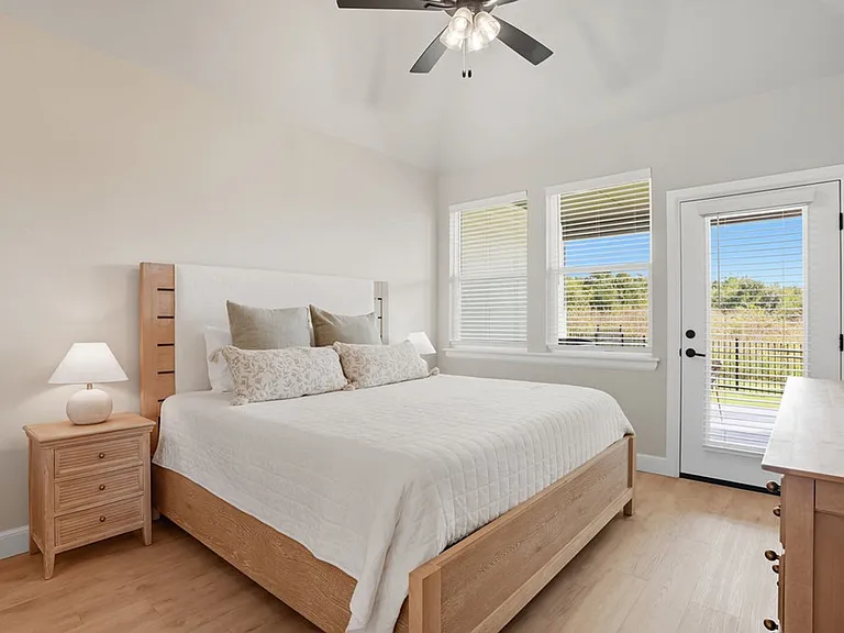 4200 Abbey Park Dr — Photo 30
