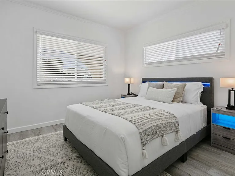 15059 Oro Grande St — Photo 18