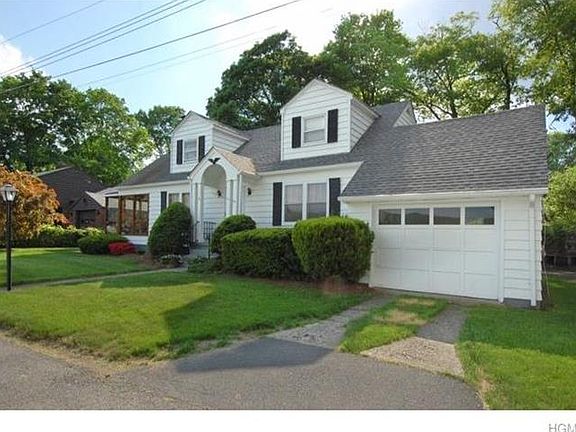 2nd image of 17 Drury Ln