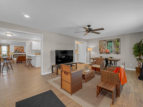 3rd image of 12155 E Gregg Blvd