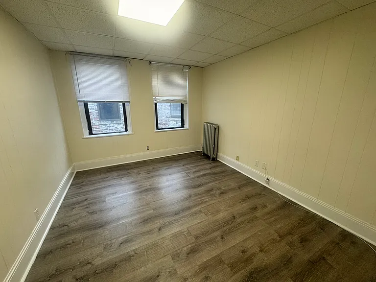 Cambridge St — Photo 1