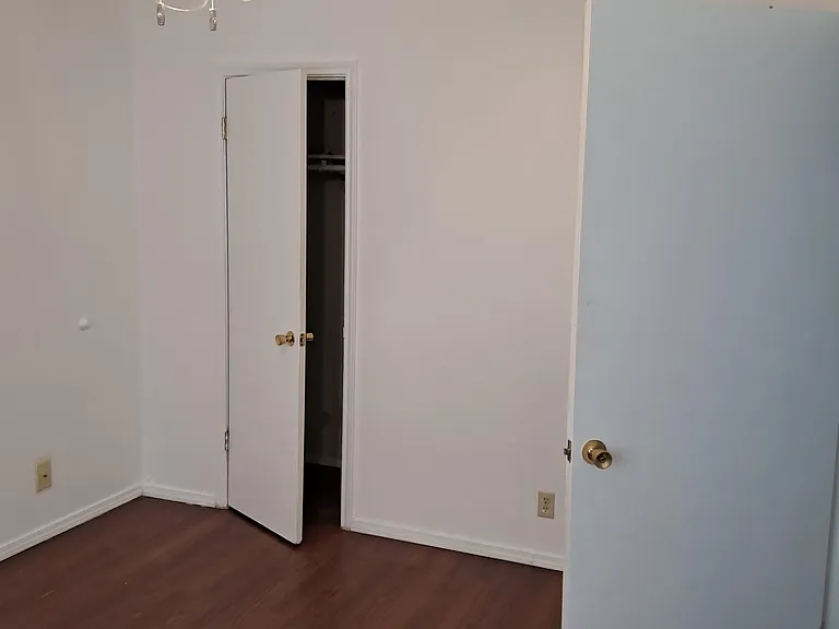 1019 Burkett St #D — Photo 7