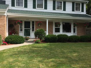 3512 Colchester Rd, Lansing, MI 48906