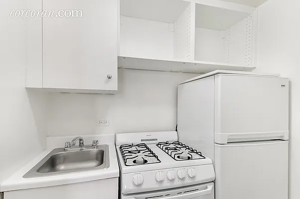 Rented by Corcoran | media 10