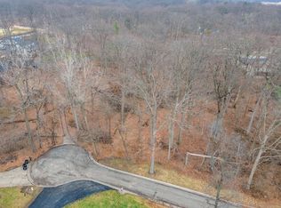 2619 Covington Club Ct, Fort Wayne, IN 46804