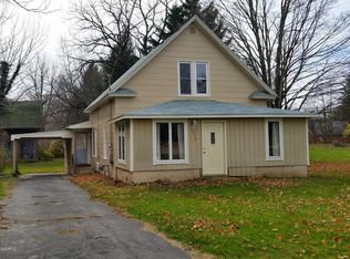 423 Bangor Rd, Lawrence, MI 49064