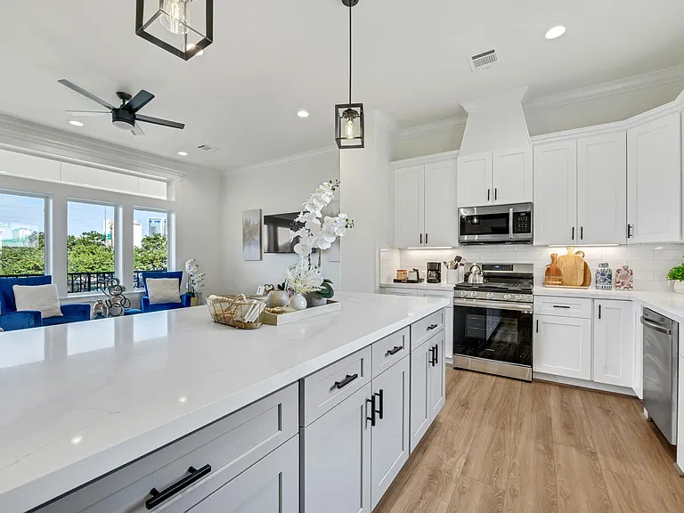 2116 Hadley St — Photo 14