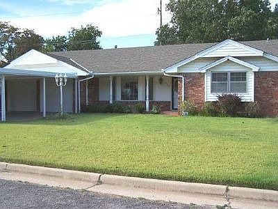 1st image of 429 SW 52nd St