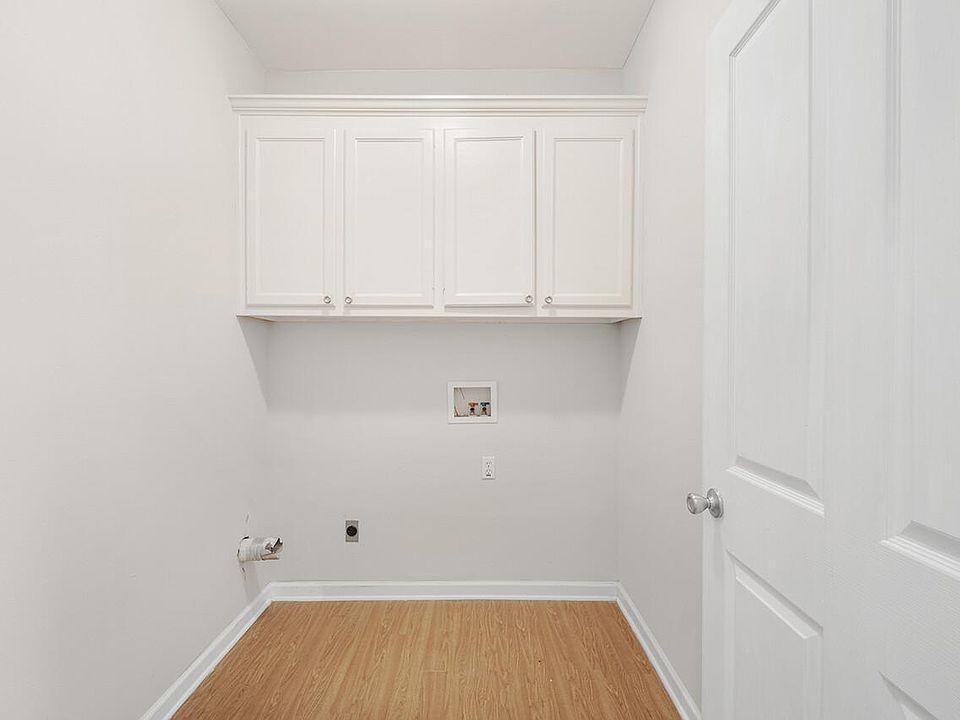 1st image of 257 Melissa Ave