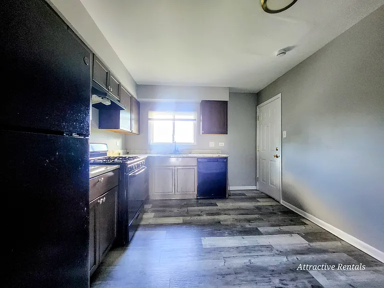 21907 Jeffrey Ave #A3 — Photo 3