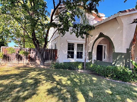 2nd image of 378 Roundhill Dr