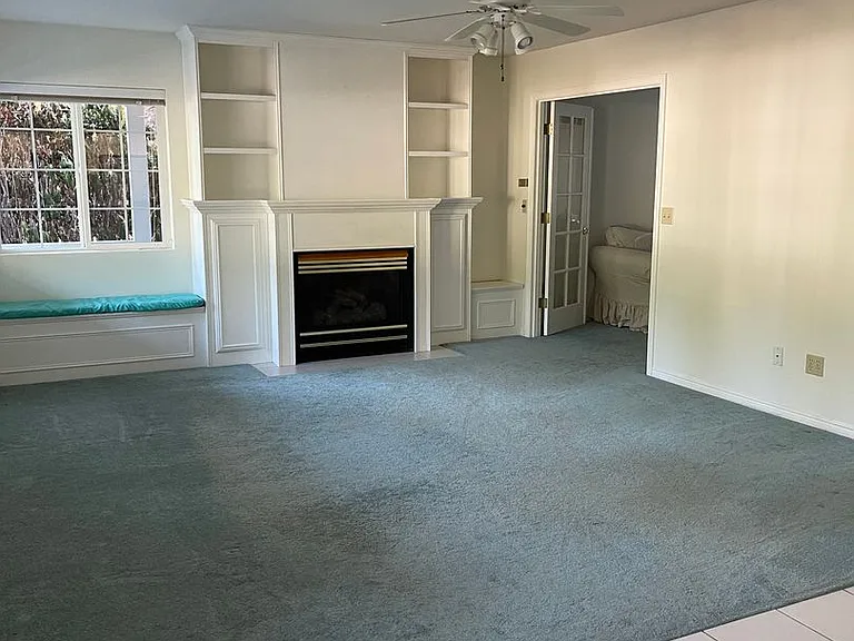 496 Fairway Ct — Photo 3