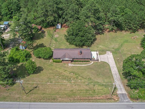 3rd image of 566 Howlandville Rd
