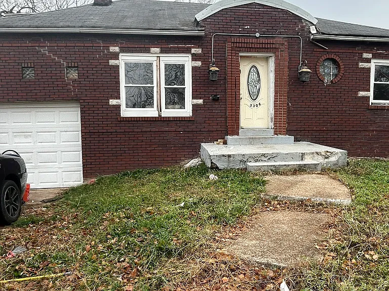 3306 York Ct — Photo 30