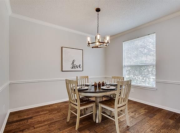 5th image of 1209 Rosewood Trl