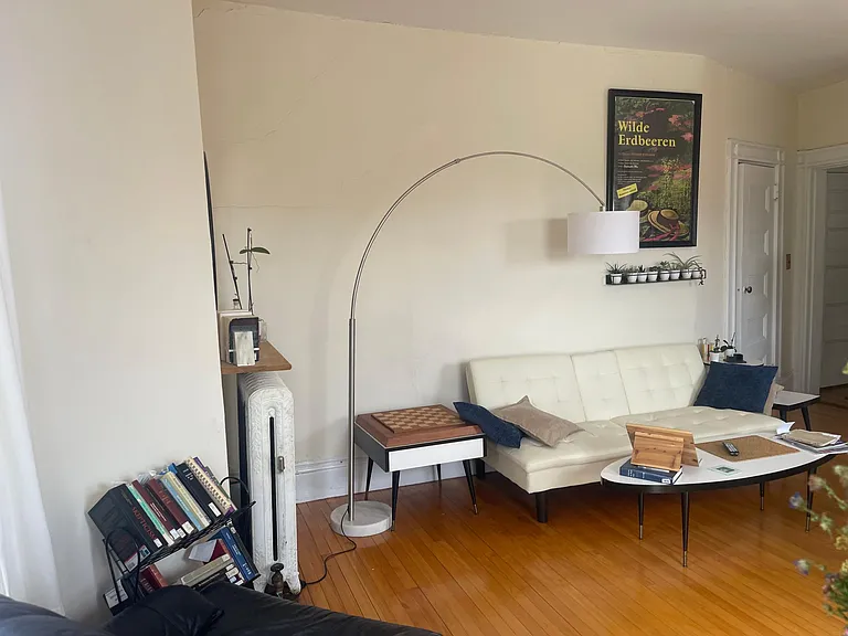 392 Harvard St #2 — Photo 4