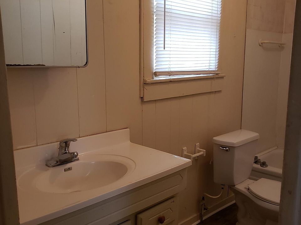 2nd image of 3608 SW 2nd Ave