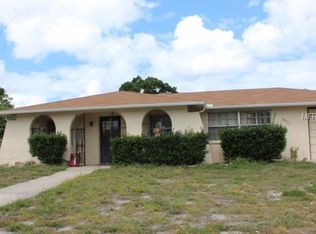 8825 Cairo Ln, Port Richey, FL 34668