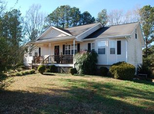 224 Nichols Ln, Chatsworth, GA 30705