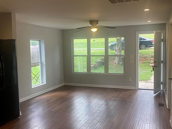 3rd image of 409 S Pinchback Ave #6