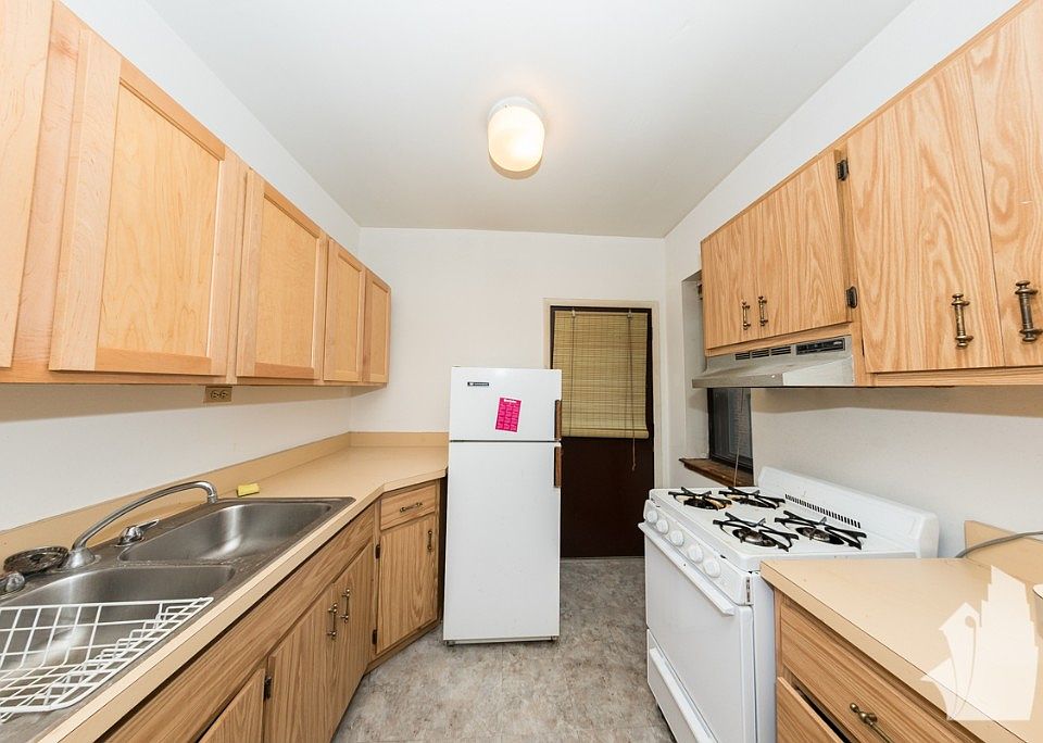 1st image of 617 W Melrose St #K1