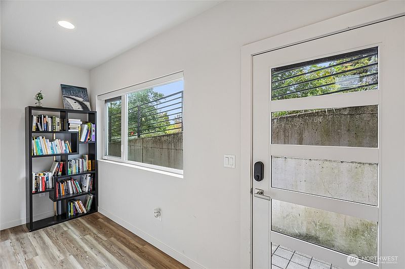 4th image of 3709 S Dakota Street