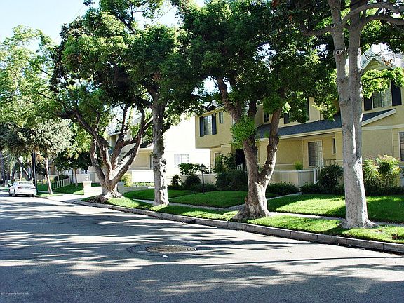 2nd image of 260 N Mar Vista Ave Unit 2