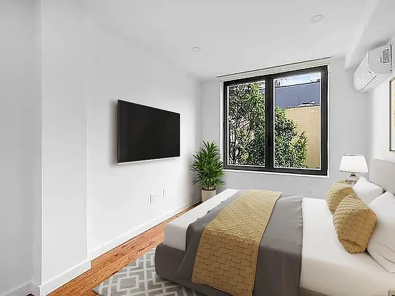2316 Clarendon Rd #3B — Photo 4
