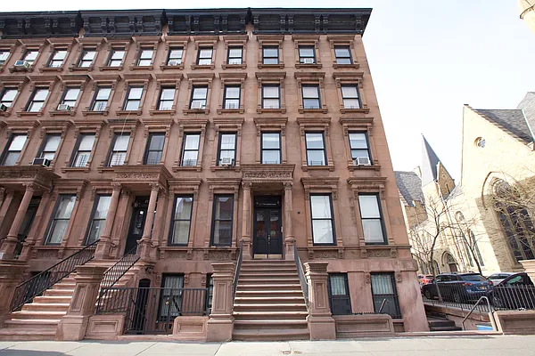 Rented by Landmark Manhattan Realty Corp | media 35