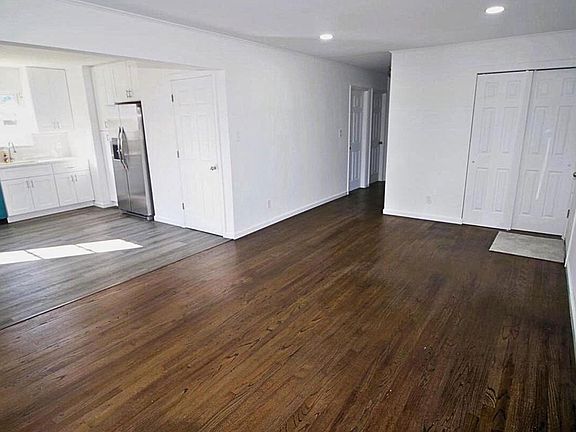 5th image of 5 Sandy Ln