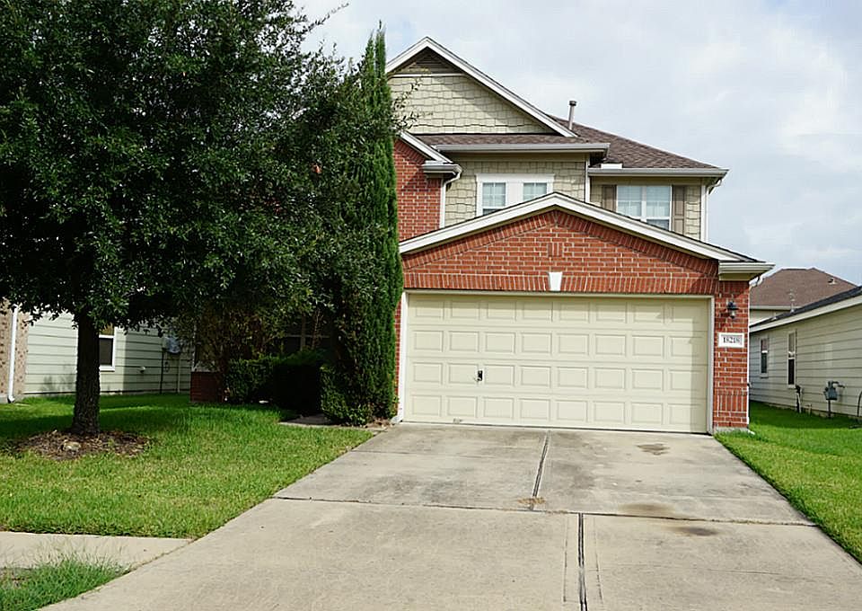1st image of 18218 Walden Gate Ln