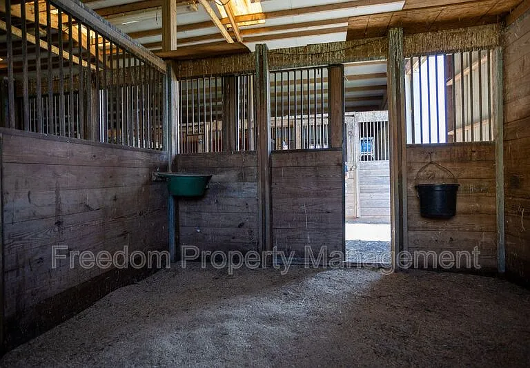 12203 Mystic Hill Ln — Photo 38