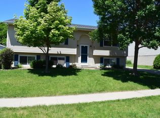 819 48th Ave NW, Rochester, MN 55901