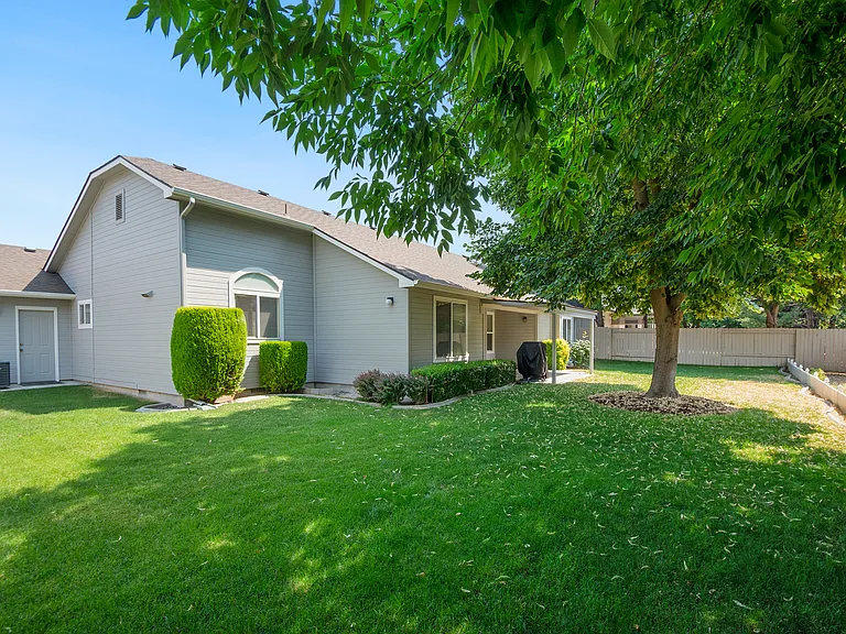 2319 E Gleneagle Dr — Photo 21