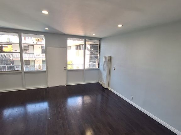 5th image of 400 S Occidental Blvd #0B-1Ba-400Sqft