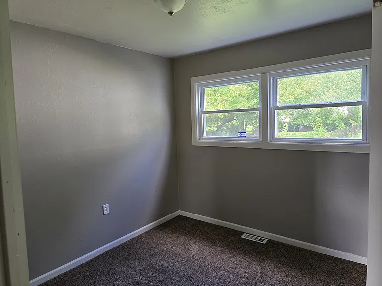 15126 Oldham St — Photo 7