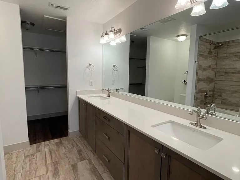 280 E Brigham Ln #290-N — Photo 6