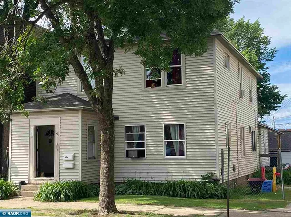 125 1st St S, Virginia, MN 55792