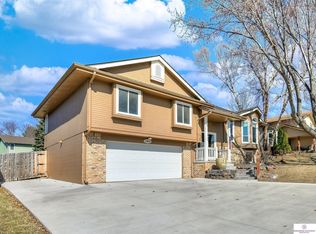 13920 Olive St, Omaha, NE 68138