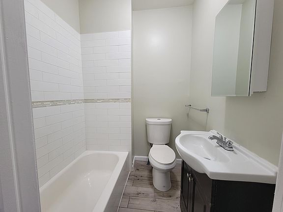 5th image of 812 Clinton Ave #4A