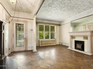 162 Crown St, Brooklyn, NY 11225