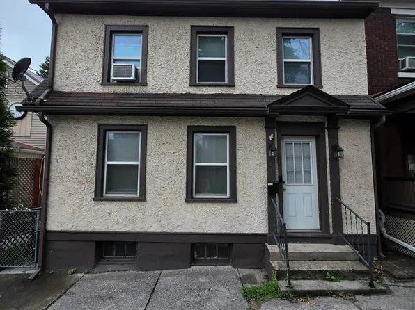 411 7th St, Huntingdon, PA 16652