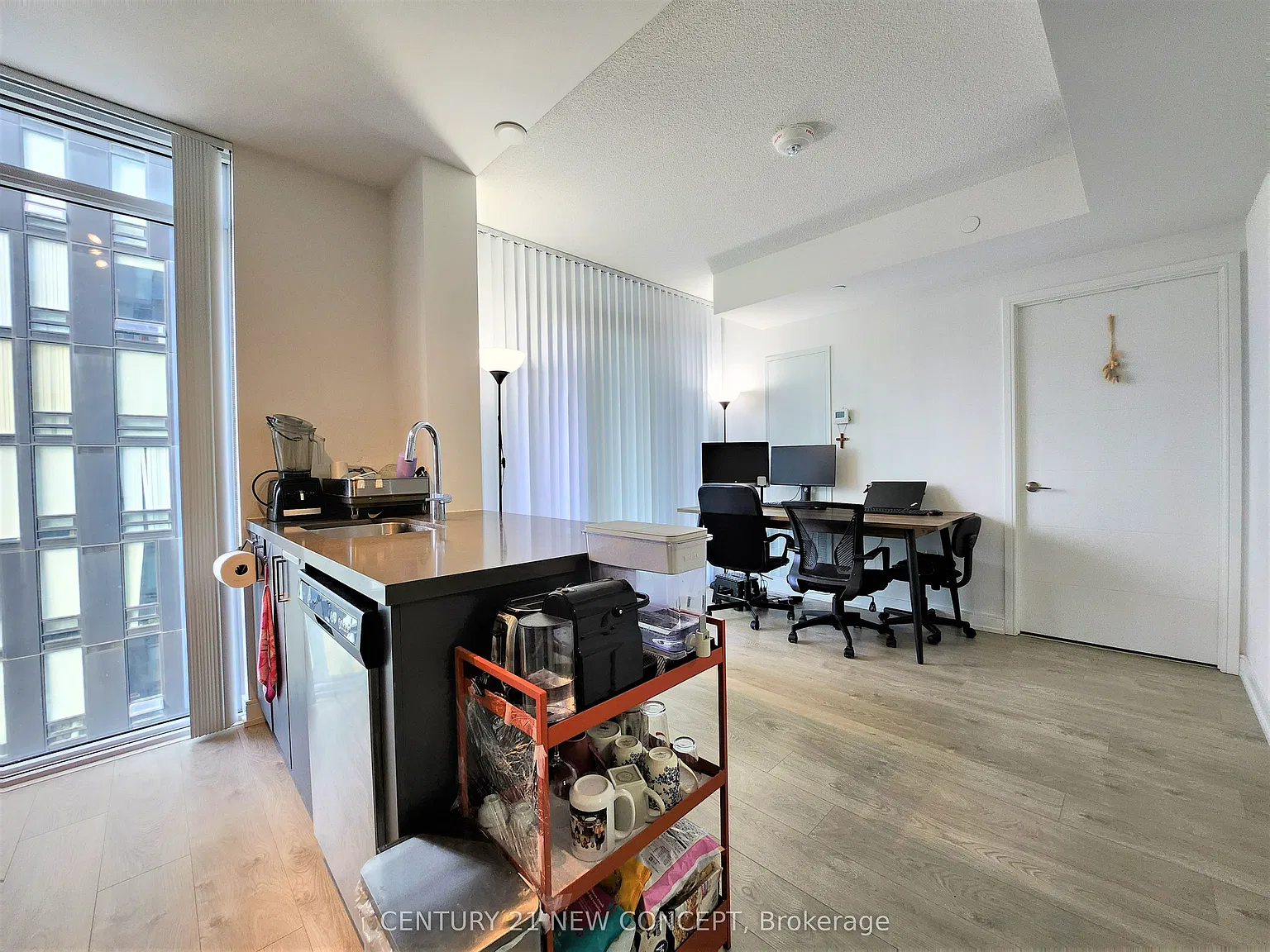 1 bed, $2,450 — Photo 4