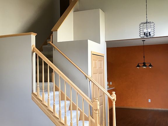5th image of 6845 Meadow Grass Ln S