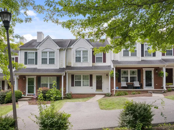 165 Willow Oak Dr, Christiansburg, VA 24073